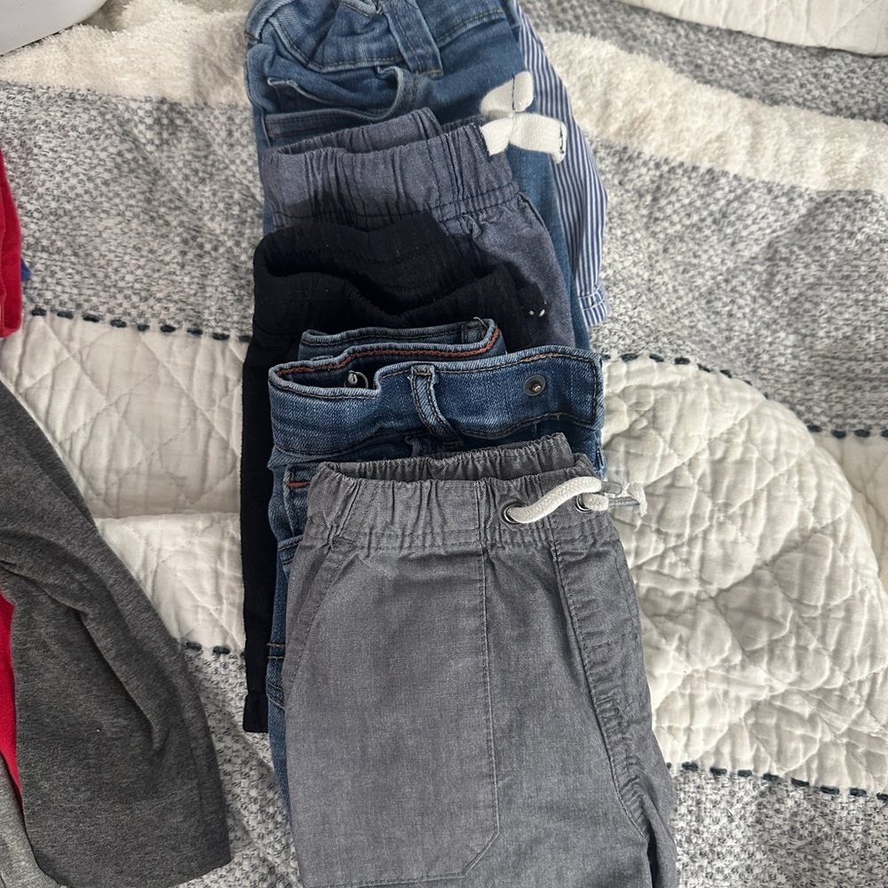 Toddler shorts-size 2t GUC